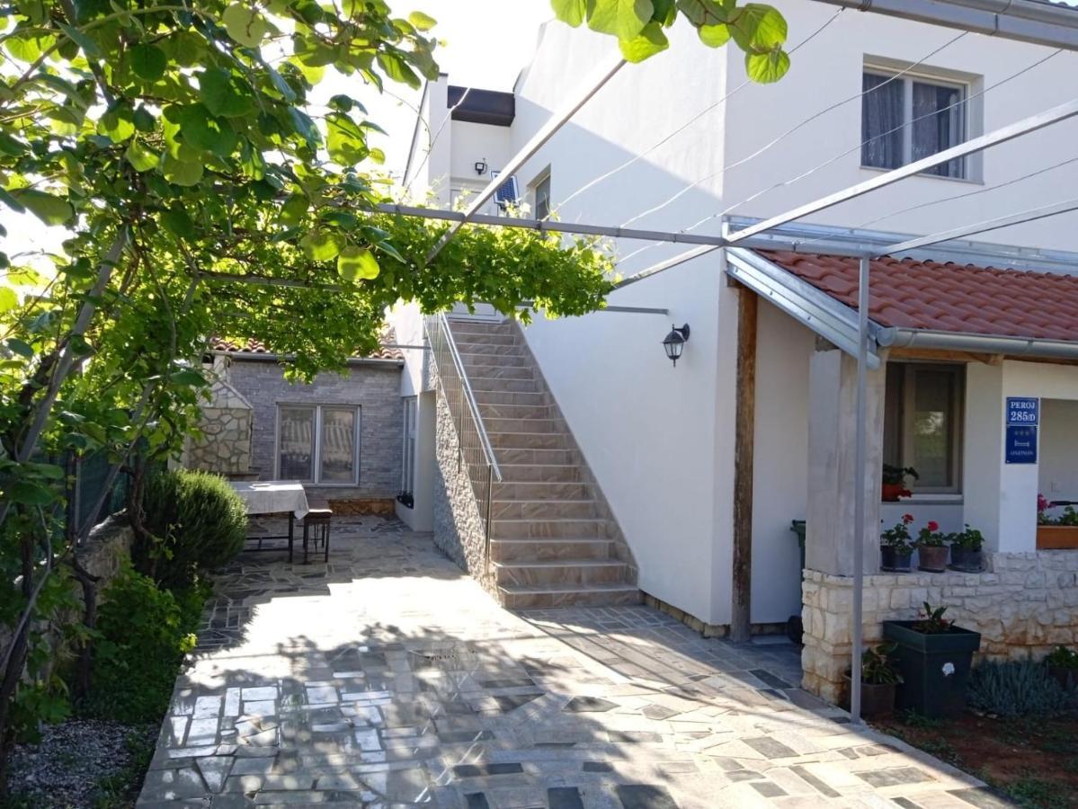 Apartman Josipa ペロイ エクステリア 写真